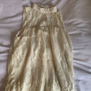 Tunic Style Lace Sleeveless Blouse